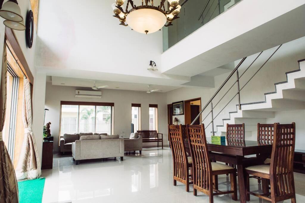 Unit 4 By Red Stone Villas Lonavala Extérieur photo